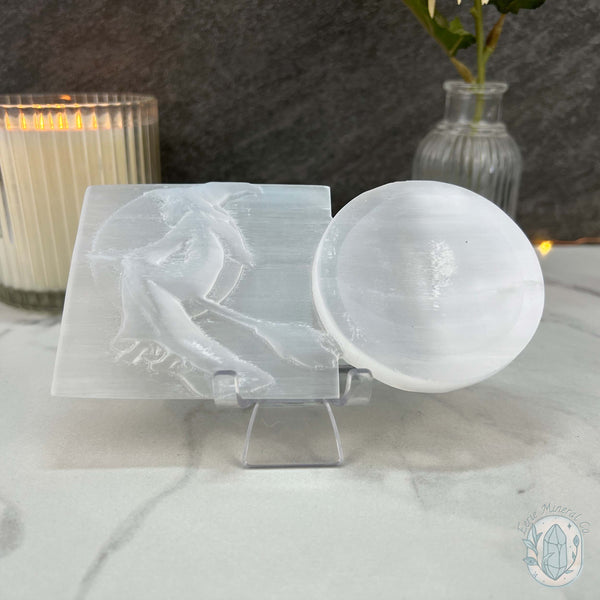 Selenite Halloween Flying Witch With Bowl Carvings