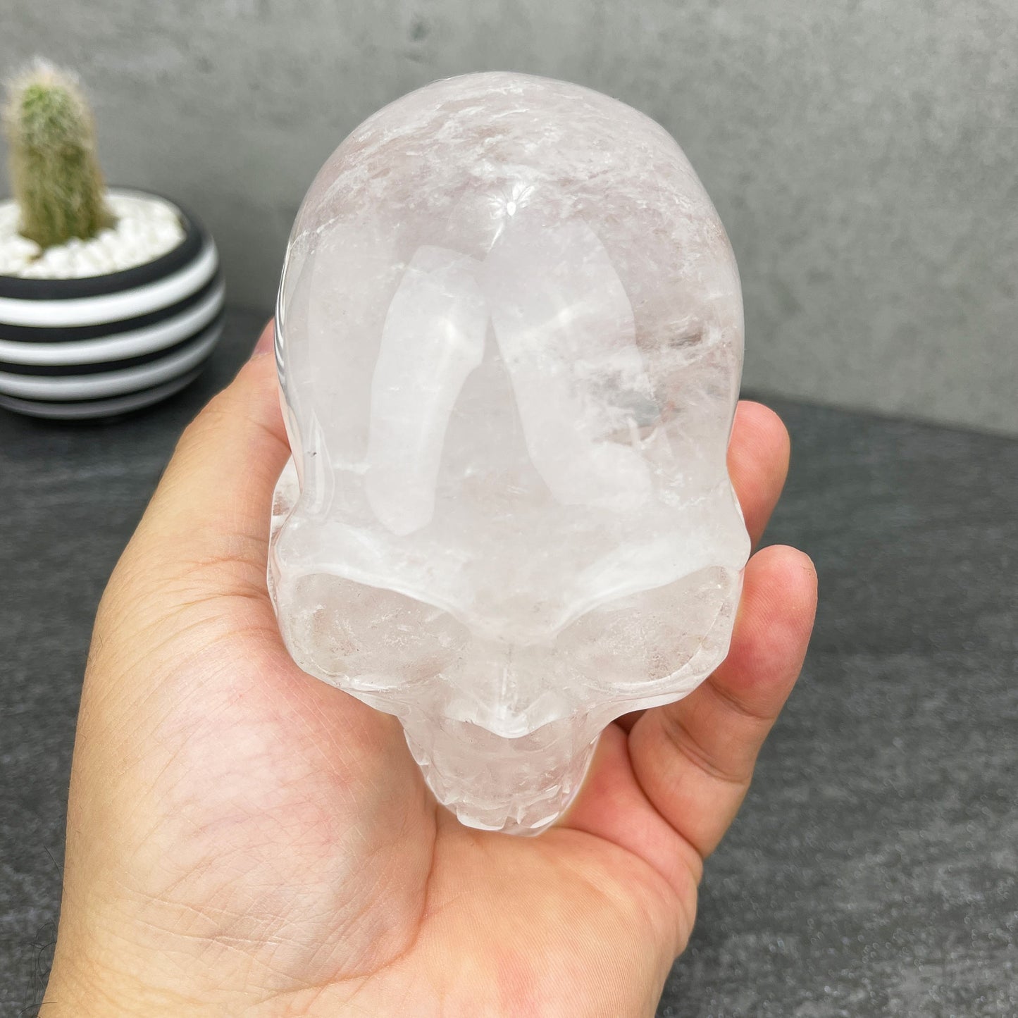 quartz crystal skull carving