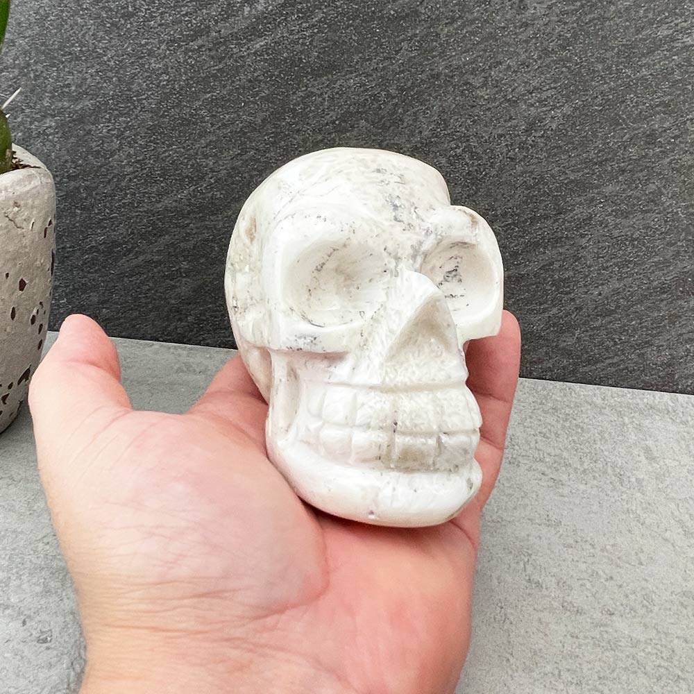 Scolcite and Stilbite Skull Carving