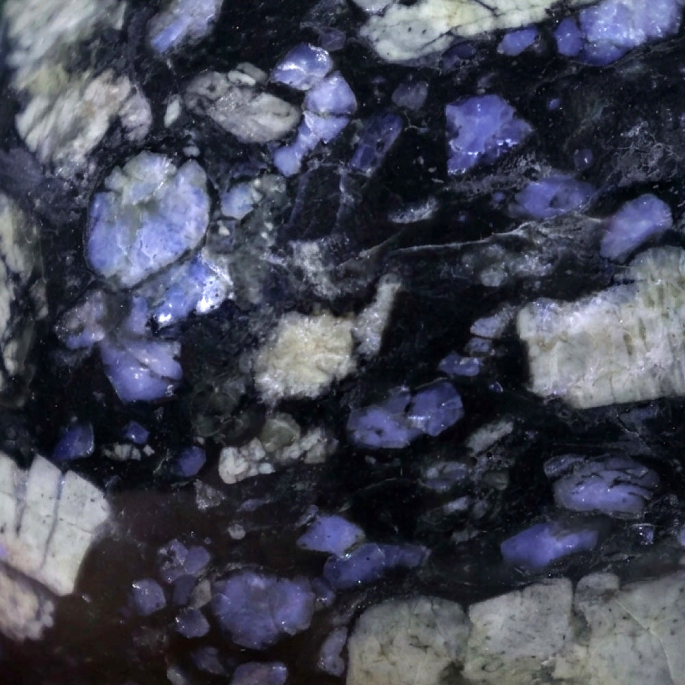 Que Sera Crystal Stone