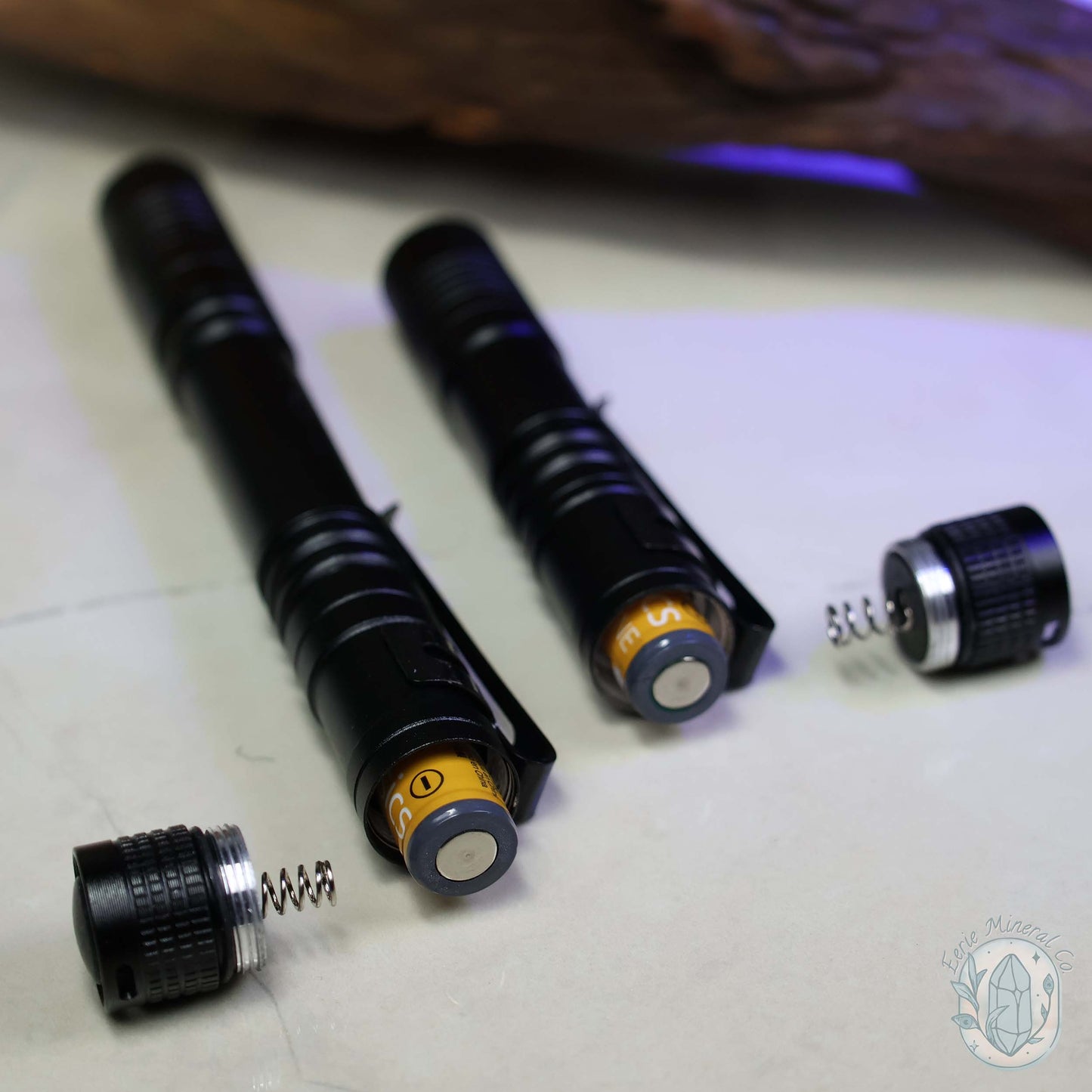 Handheld mini UV Light Kit Including Accessories