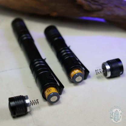 Handheld mini UV Light Kit Including Accessories