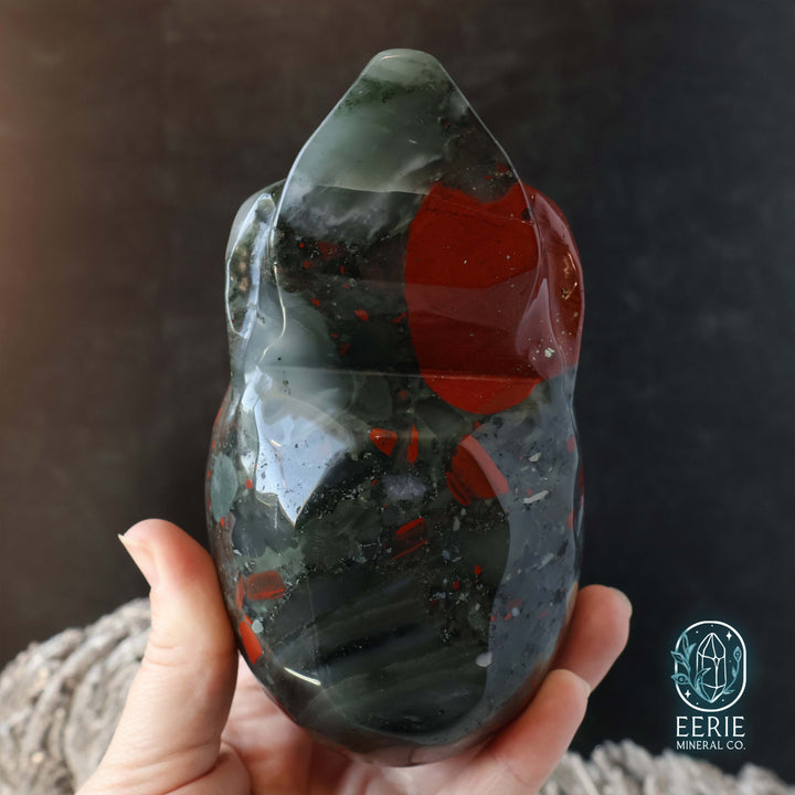 High Quality Hand Carved African Bloodstone Alien Skull