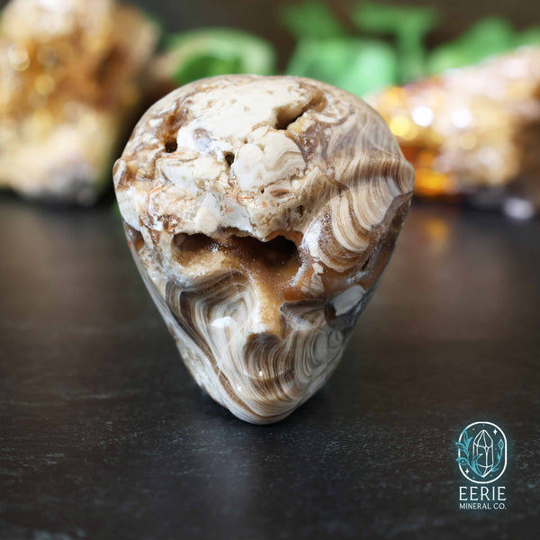 UV Reactive Druzy Amber Calcite Alien Skull