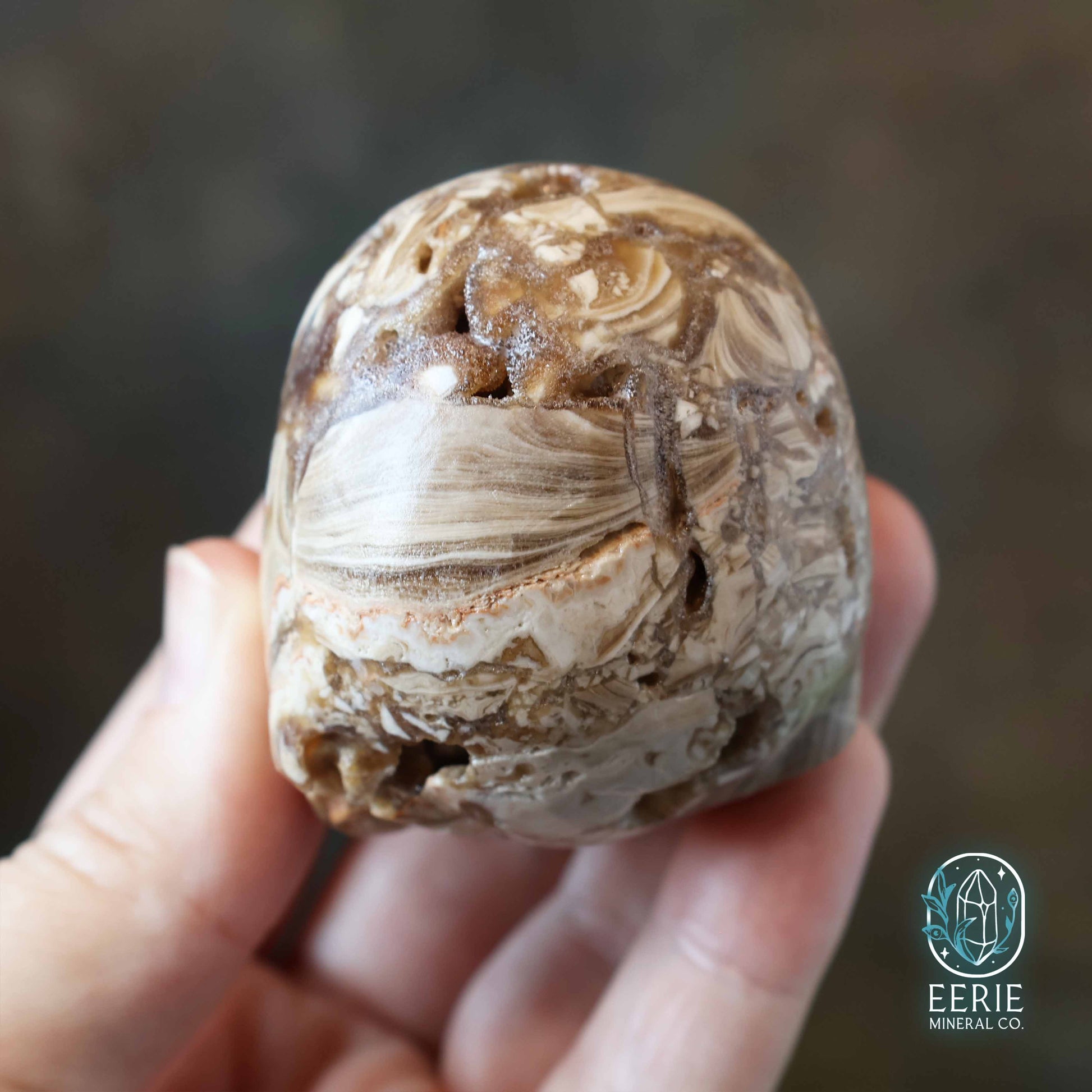 UV Reactive Druzy Amber Calcite Alien Skull