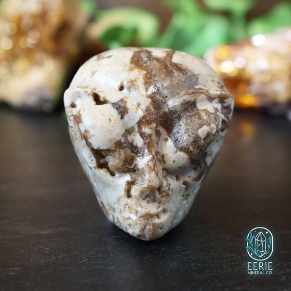 UV Reactive Amber Calcite Alien Head