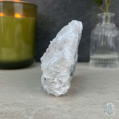 UV Reactive Bladed or Paper Calcite Pet Rock Carving