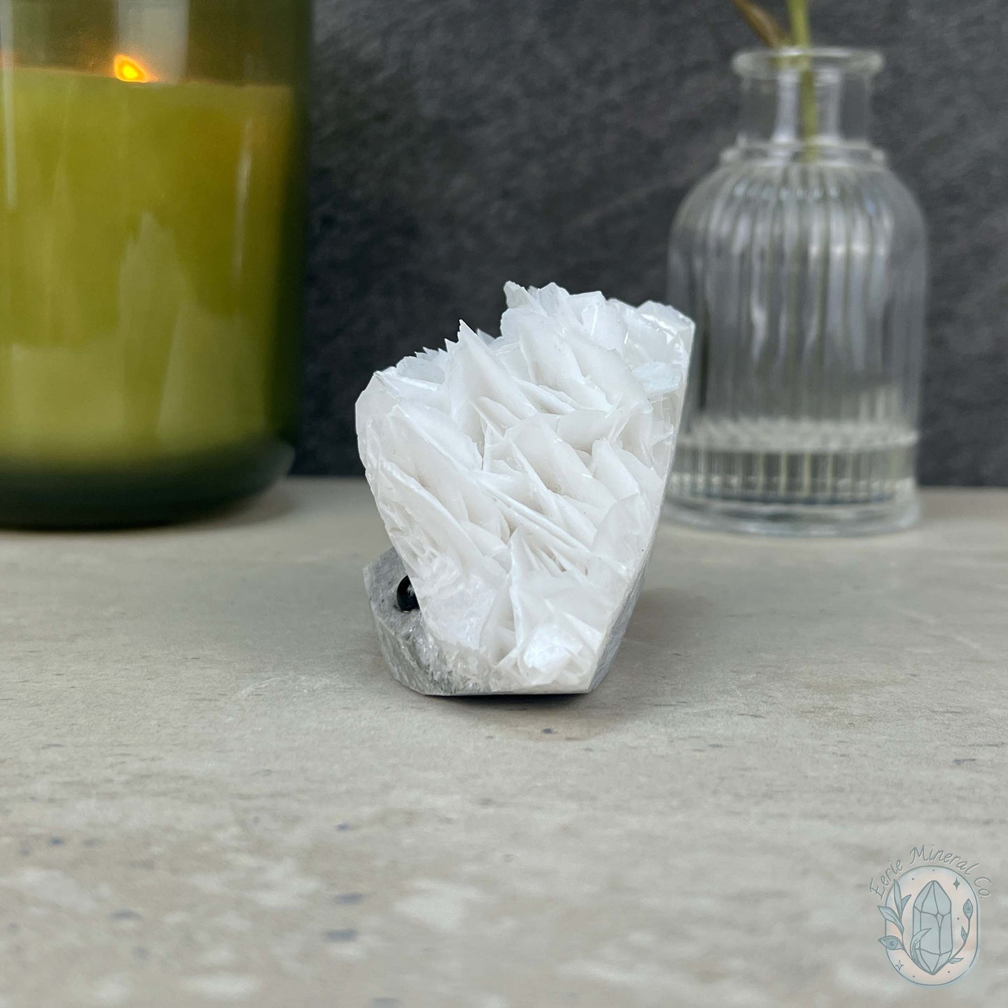 UV Reactive Bladed or Paper Calcite Pet Rock Carving