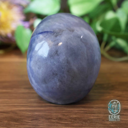 UV Reactive sodalite crystal skull carving