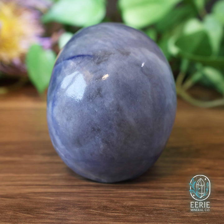 UV Reactive sodalite crystal skull carving