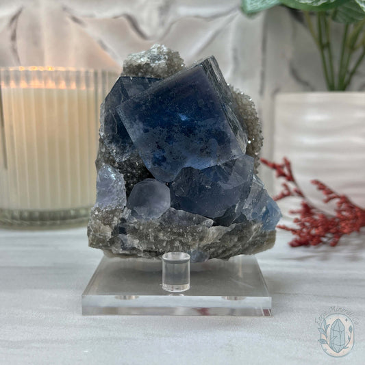 UV Reactive Yaogangxian Blue Fluorite And Calcite Specimen