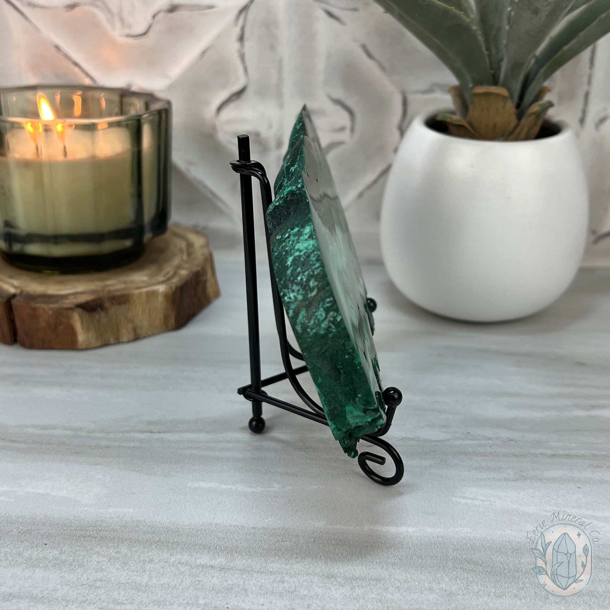 High Quality Polished Malachite Slab with Display Stand