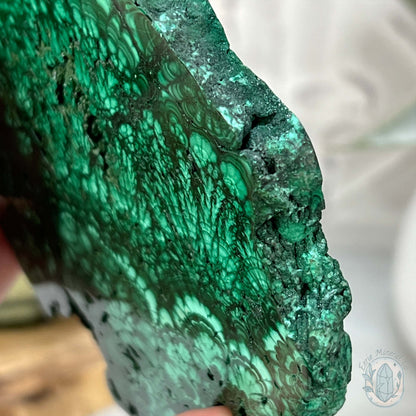 High Quality Polished Malachite Slab with Display Stand