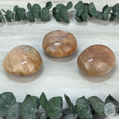 Peach Mooonstone With Silver Flash Palm Stones