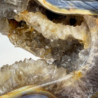 Exceptional Agate with Quartz Wolf Head Carving