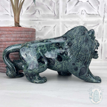 Polished Kambaba Jasper Lion Carving