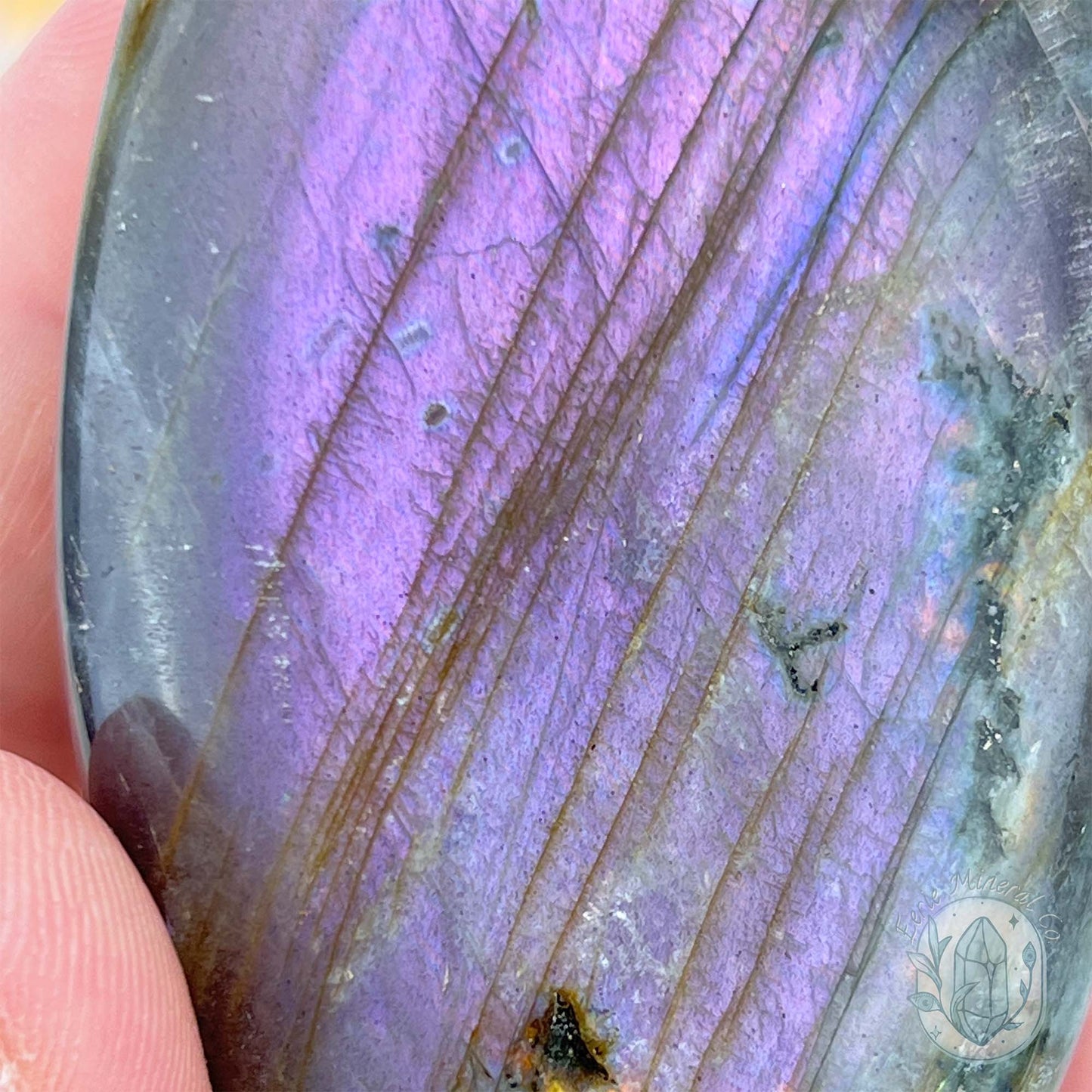 Rainbow Flash Labradorite Palmstone