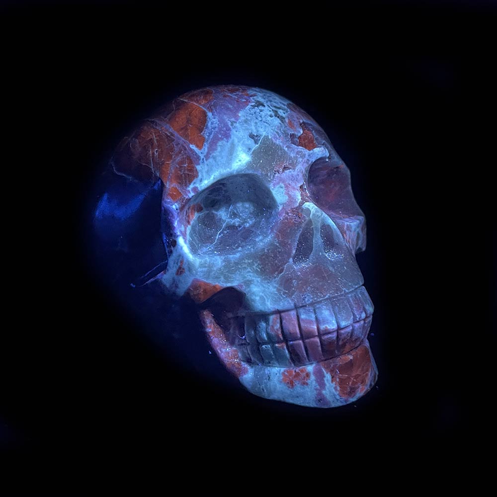 sodalite skull carving