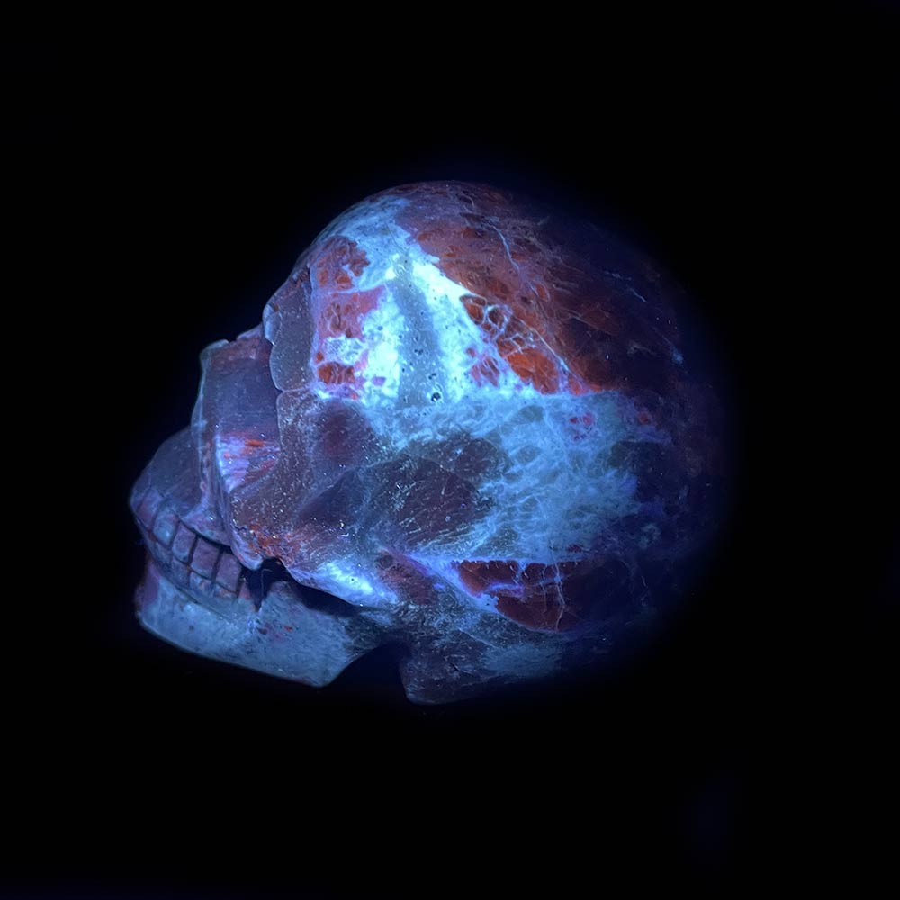 sodalite skull carving