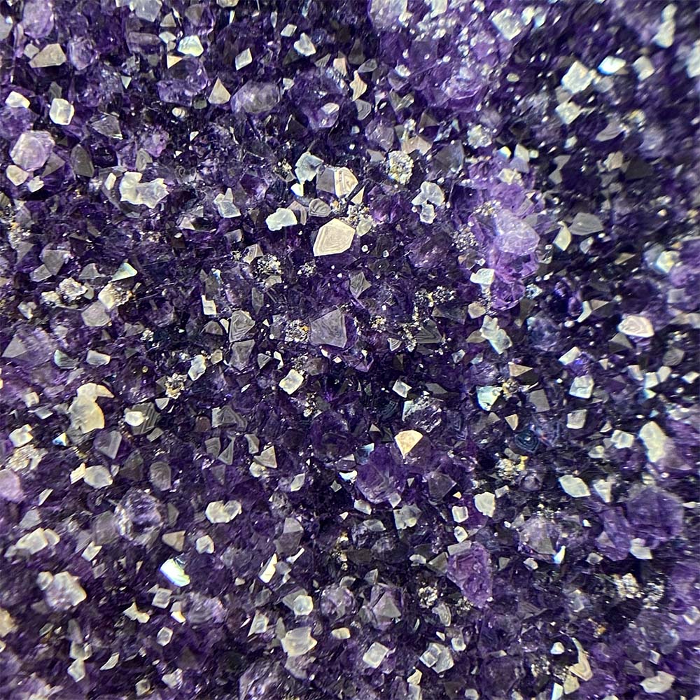 Large Amethyst Cut Base
