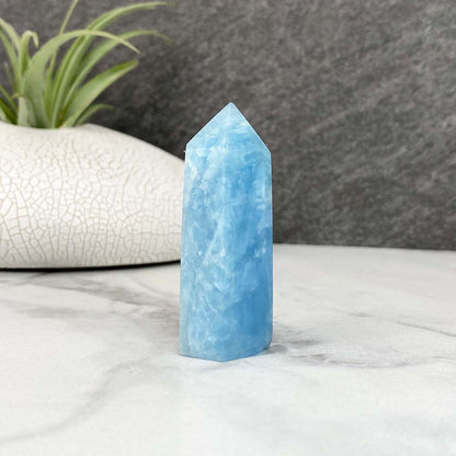 Polished Aquamarine Tower With Flash