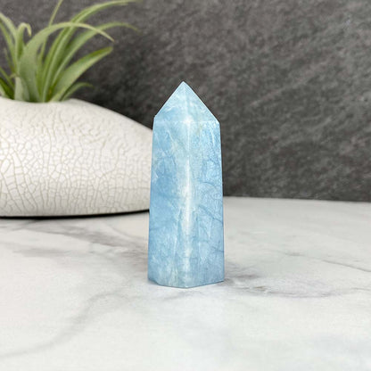 Polished Aquamarine Tower With Flash