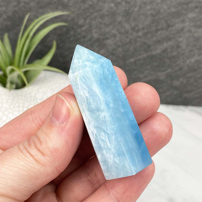 Polished Aquamarine Tower With Flash