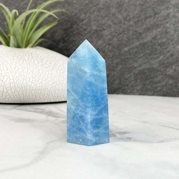 Polished Aquamarine Tower With Flash