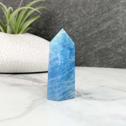 Polished Aquamarine Tower With Flash