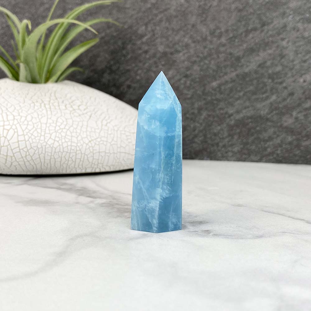 Polished Aquamarine Tower With Flash