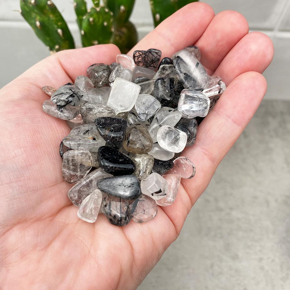 Medium Black Rutile Quartz Chips