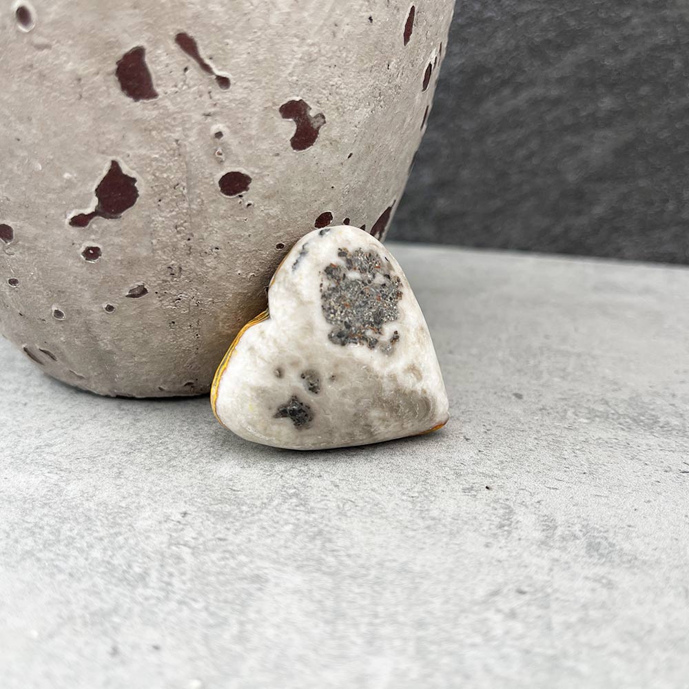bumblebee jasper carved heart