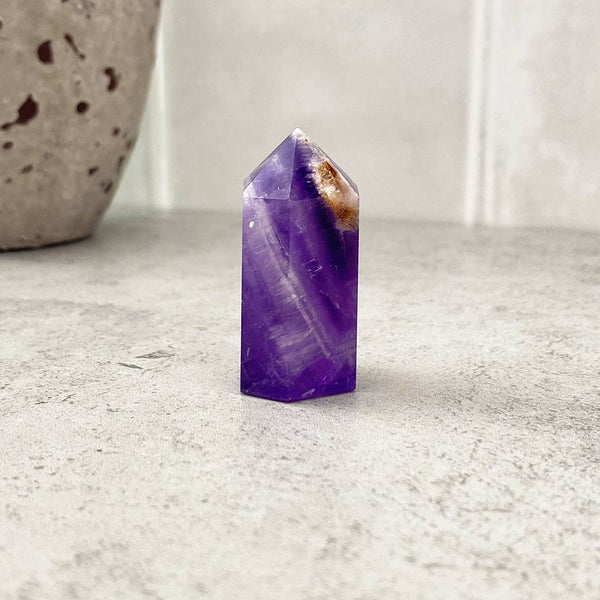 chevron-dream-amethyst-polished-tower