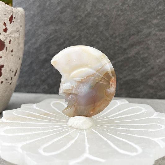 Flower Agate Moon Carving
