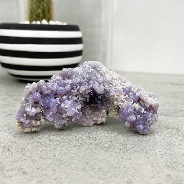 grape agate natural specimen