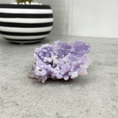 grape agate natural specimen