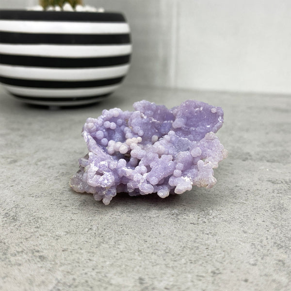 grape agate natural specimen