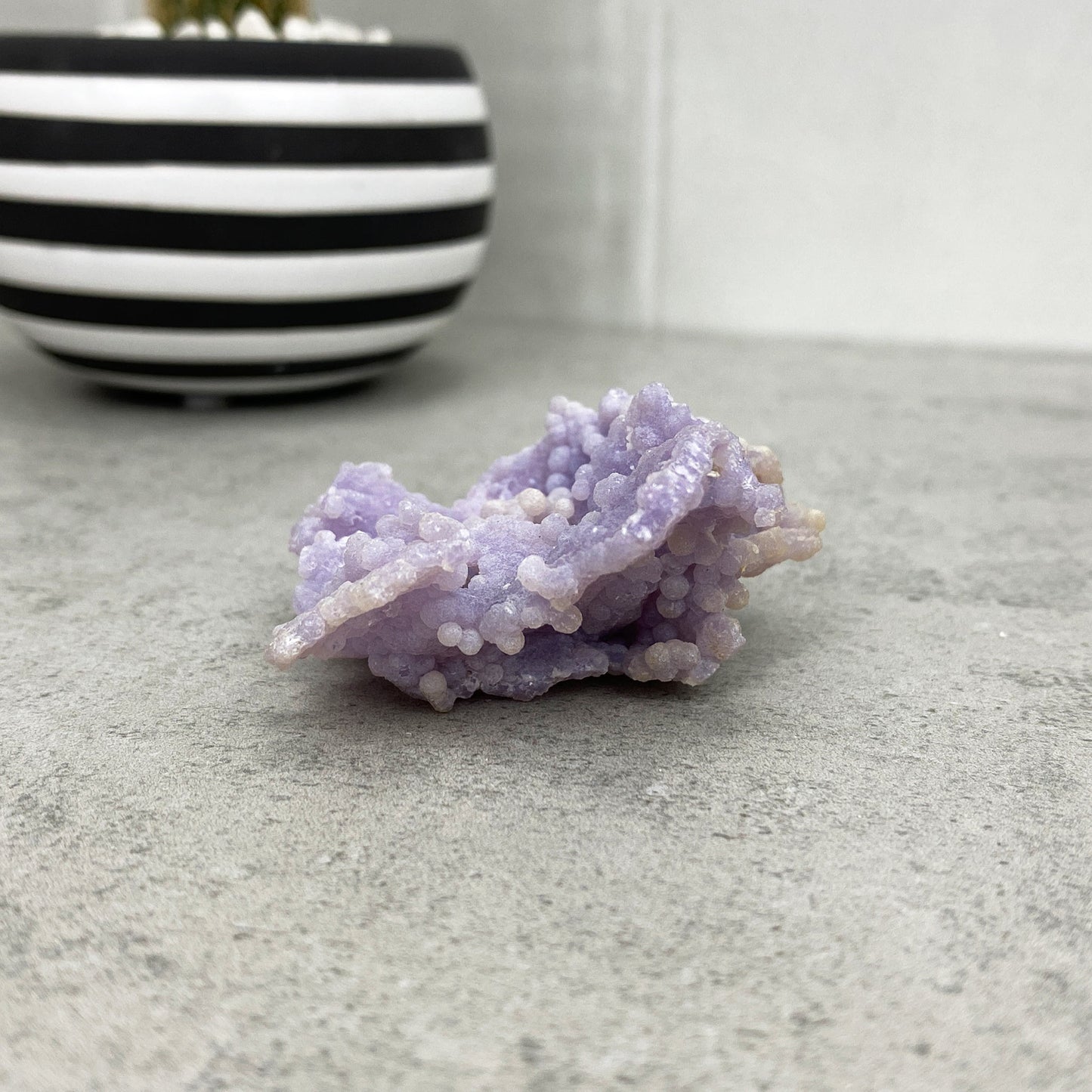 grape agate natural specimen