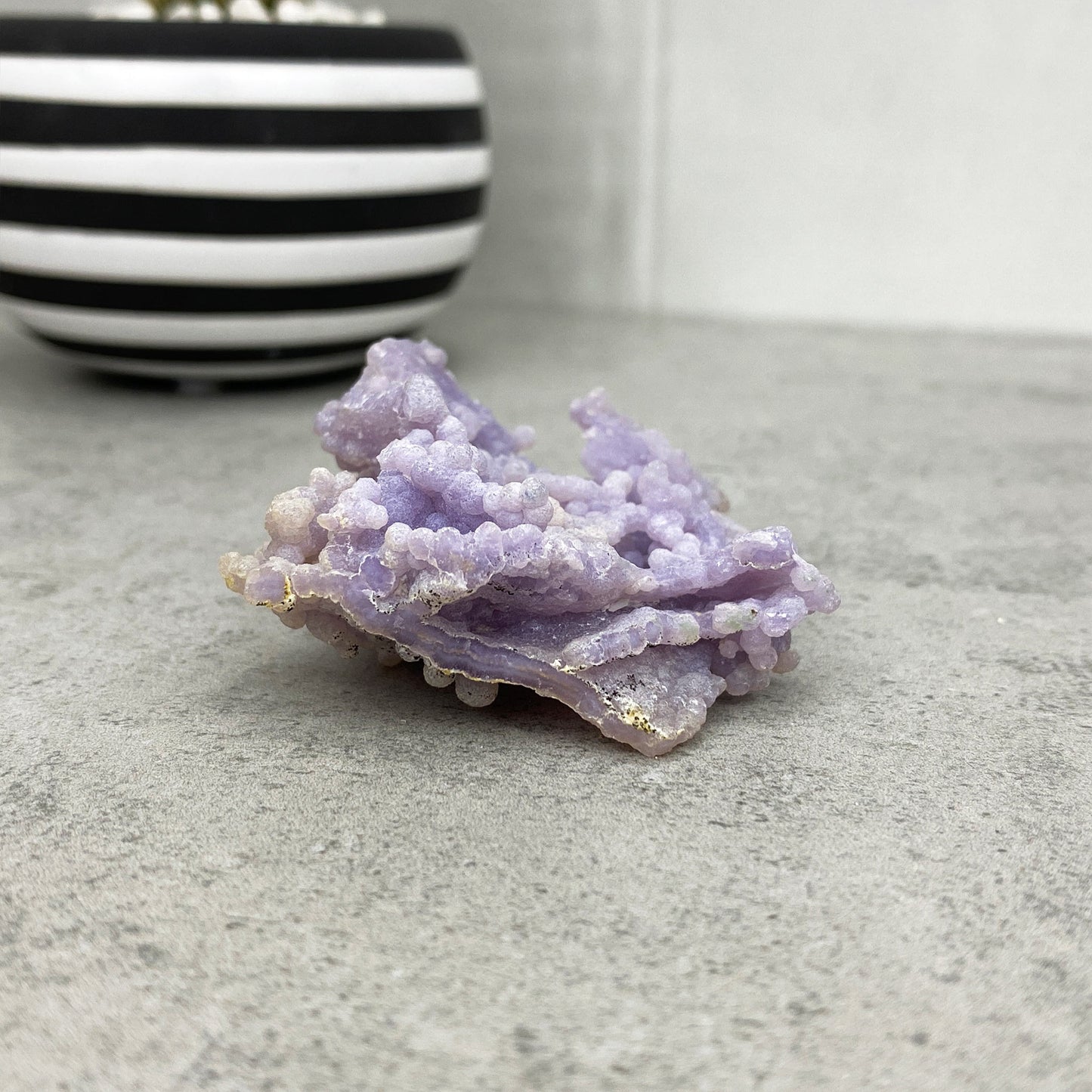 grape agate natural specimen
