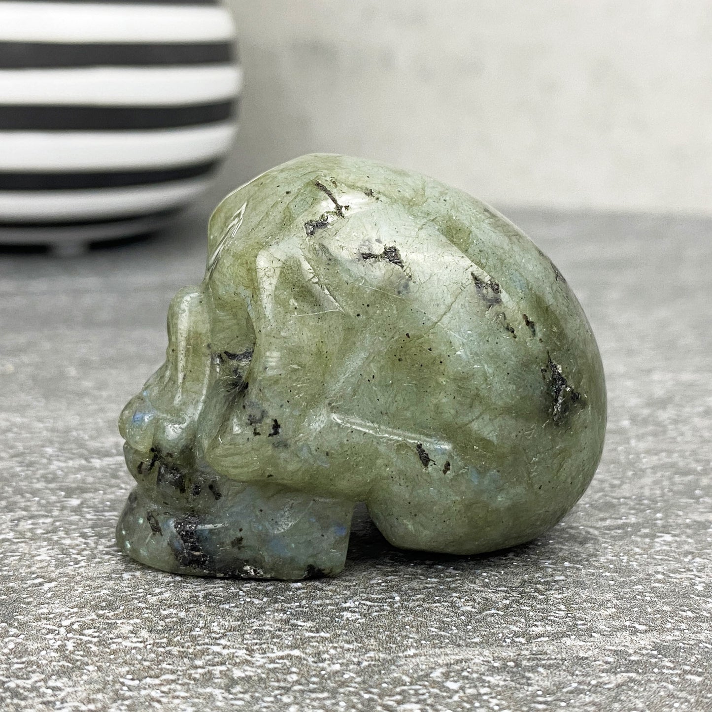 labradorite-crystal-skull-carving