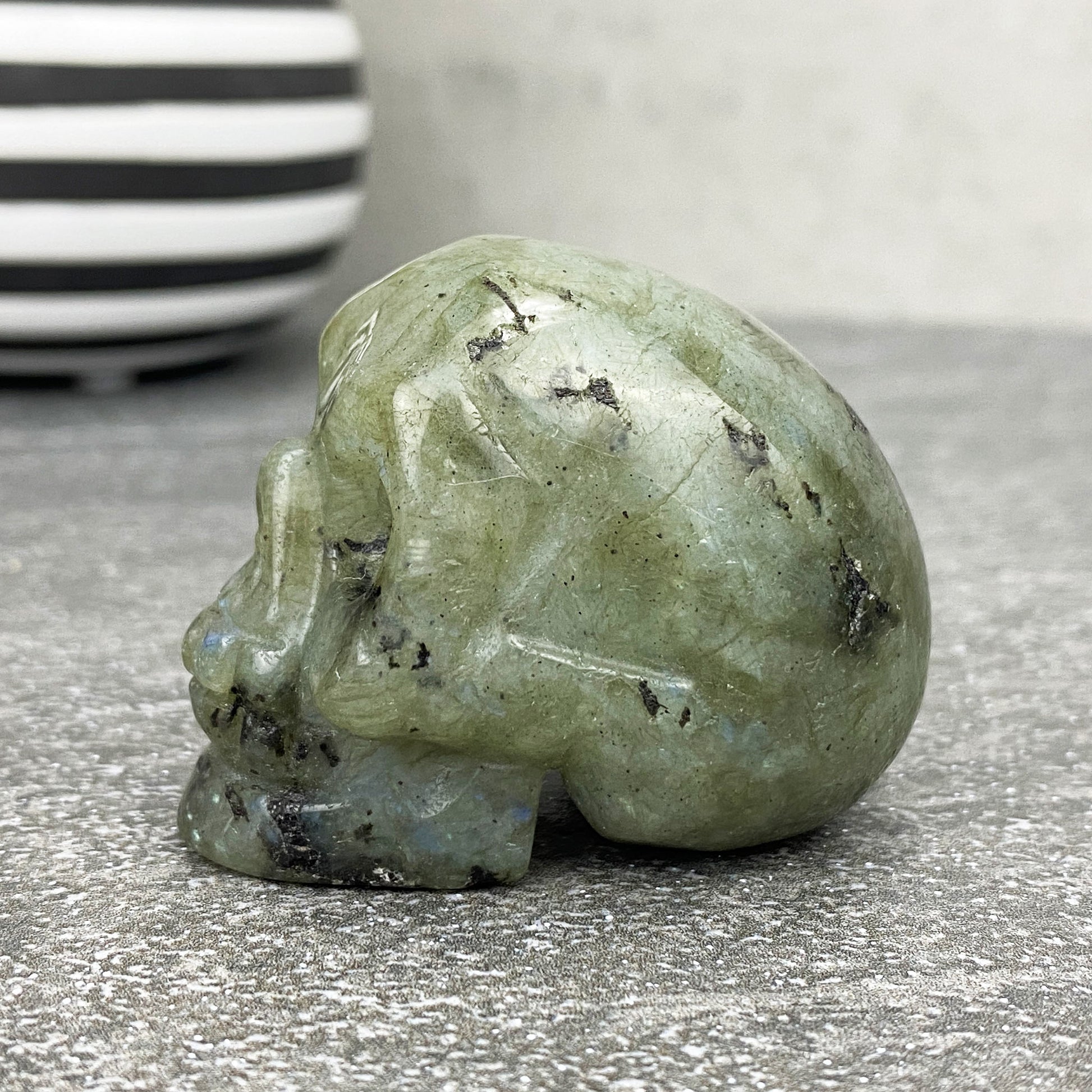 labradorite-crystal-skull-carving