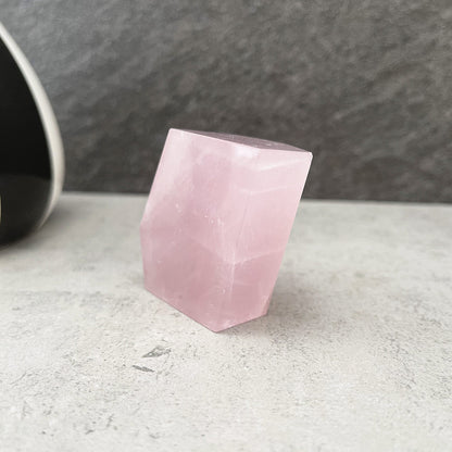 rose quartz freeform