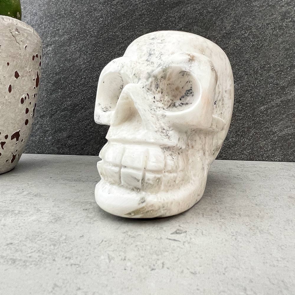 Scolcite and Stilbite Skull Carving