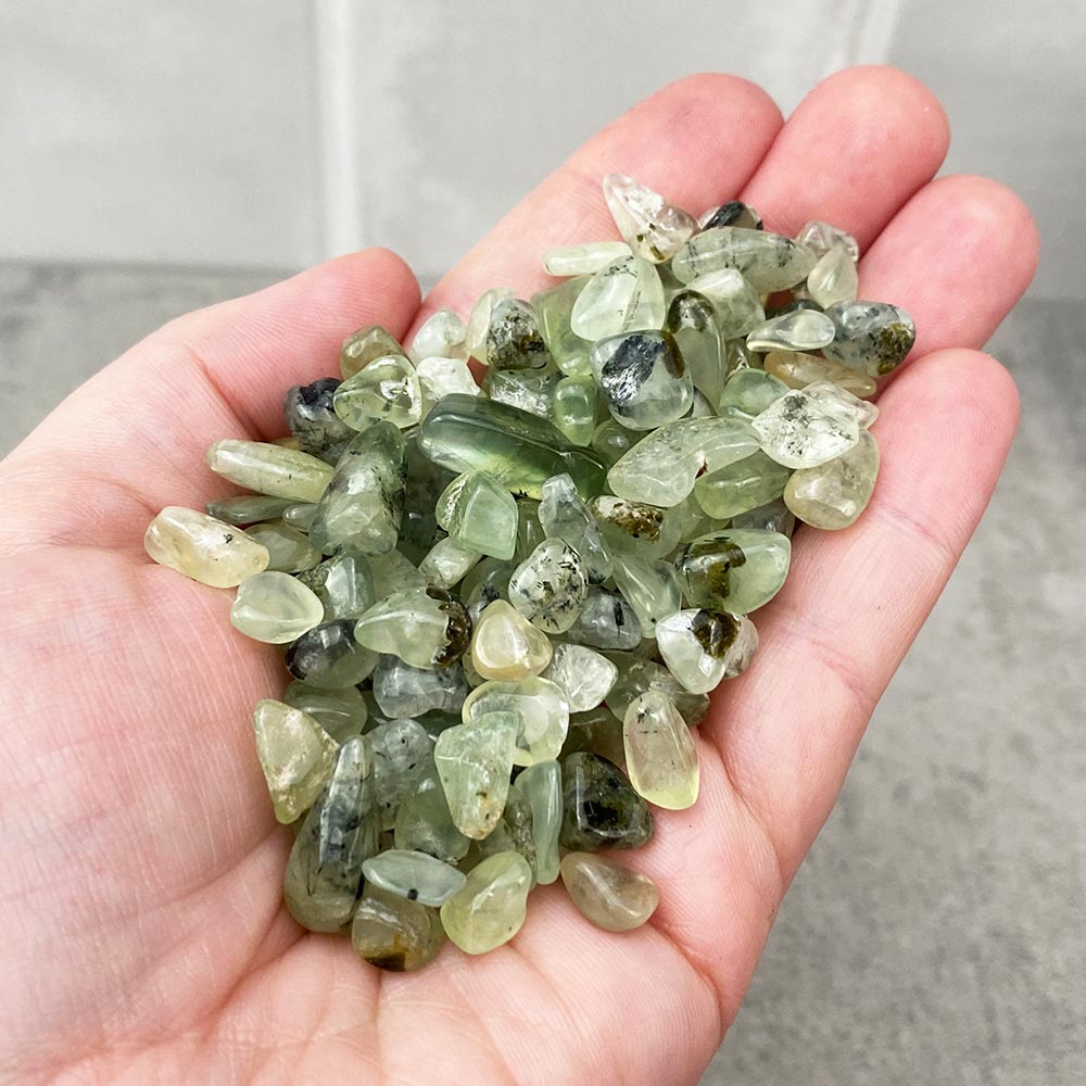small-prehnite-chips